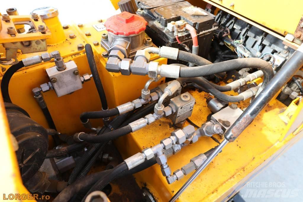 JCB VM 1500 Котки тротуарні