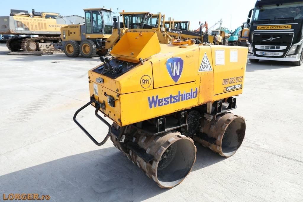 JCB VM 1500 Котки тротуарні