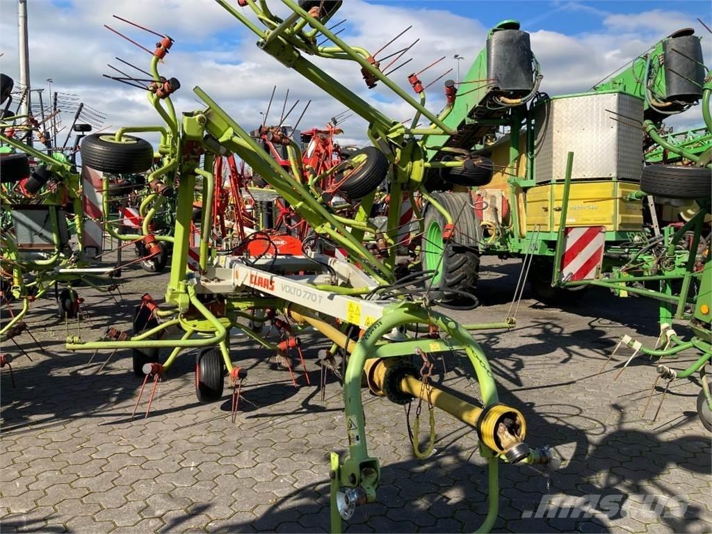 CLAAS Volto 770 T Граблі і сінозворушувачі