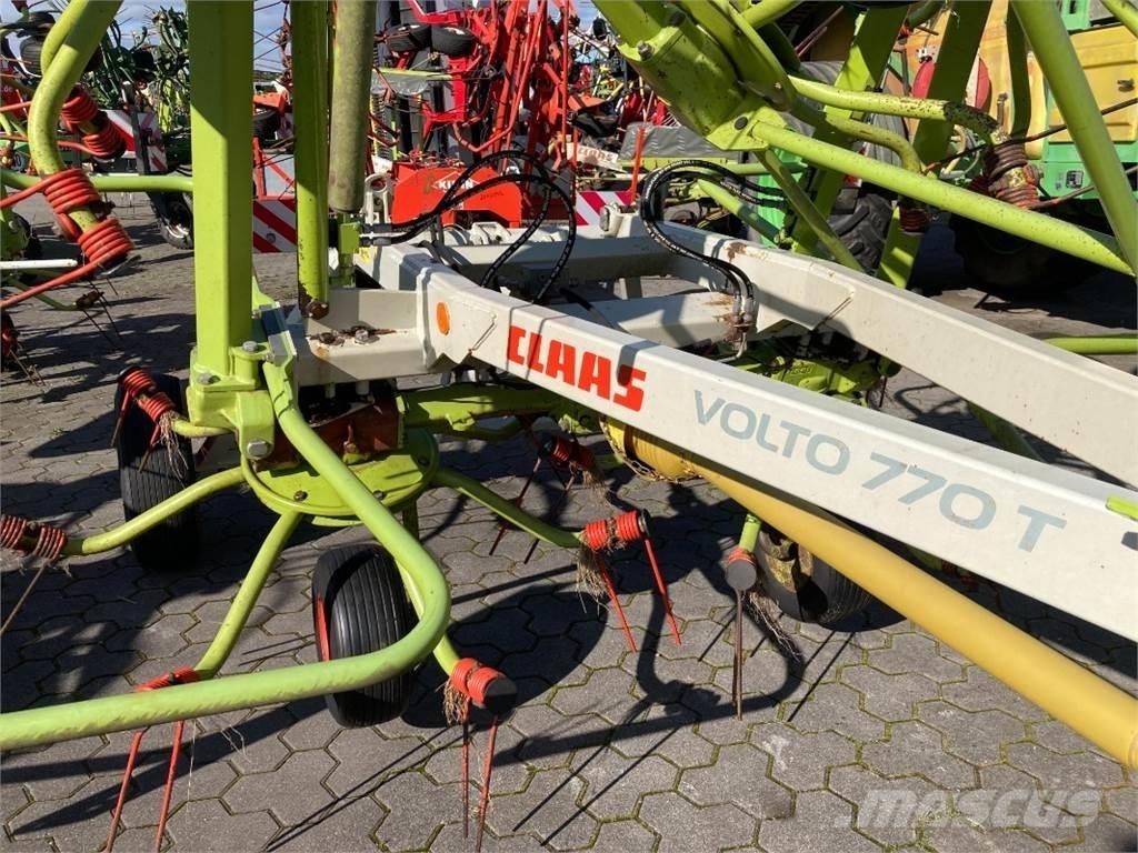 CLAAS Volto 770 T Граблі і сінозворушувачі