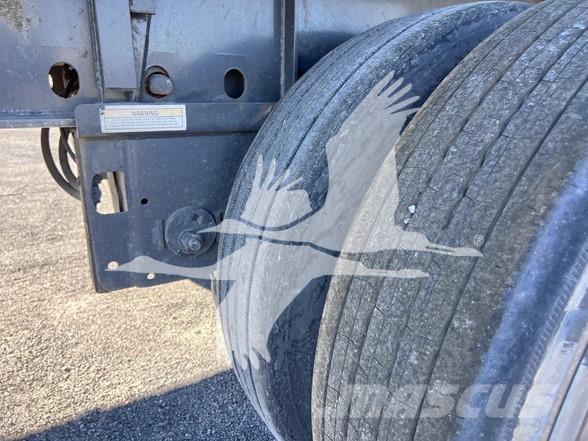 Utility 4000AE Напівпричепи-платформи/бічне розвантаження