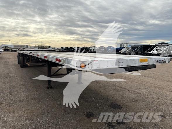 Utility 4000AE Напівпричепи-платформи/бічне розвантаження