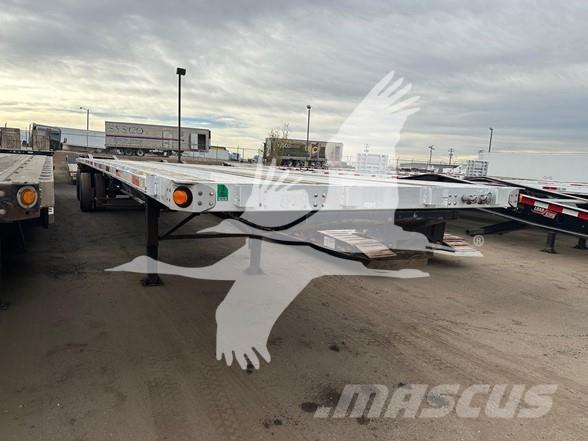 Utility 4000AE Напівпричепи-платформи/бічне розвантаження