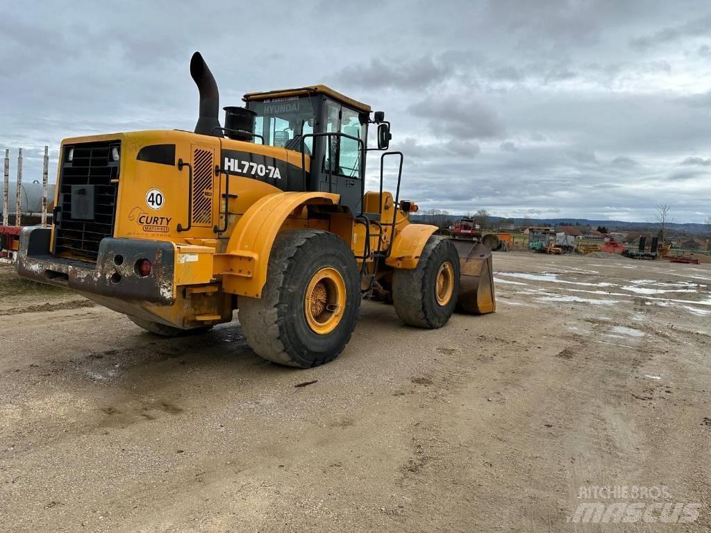 Hyundai HL770-7A Фронтальні навантажувачі