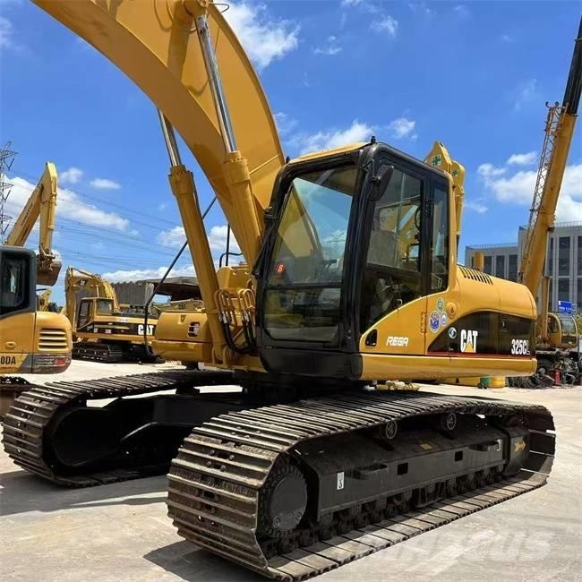 CAT 325 CL Гусеничні екскаватори