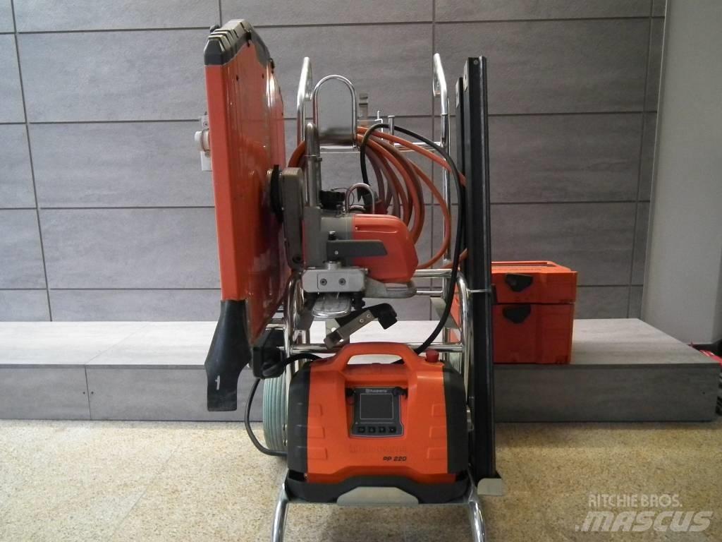Husqvarna WS220 Бензорізи