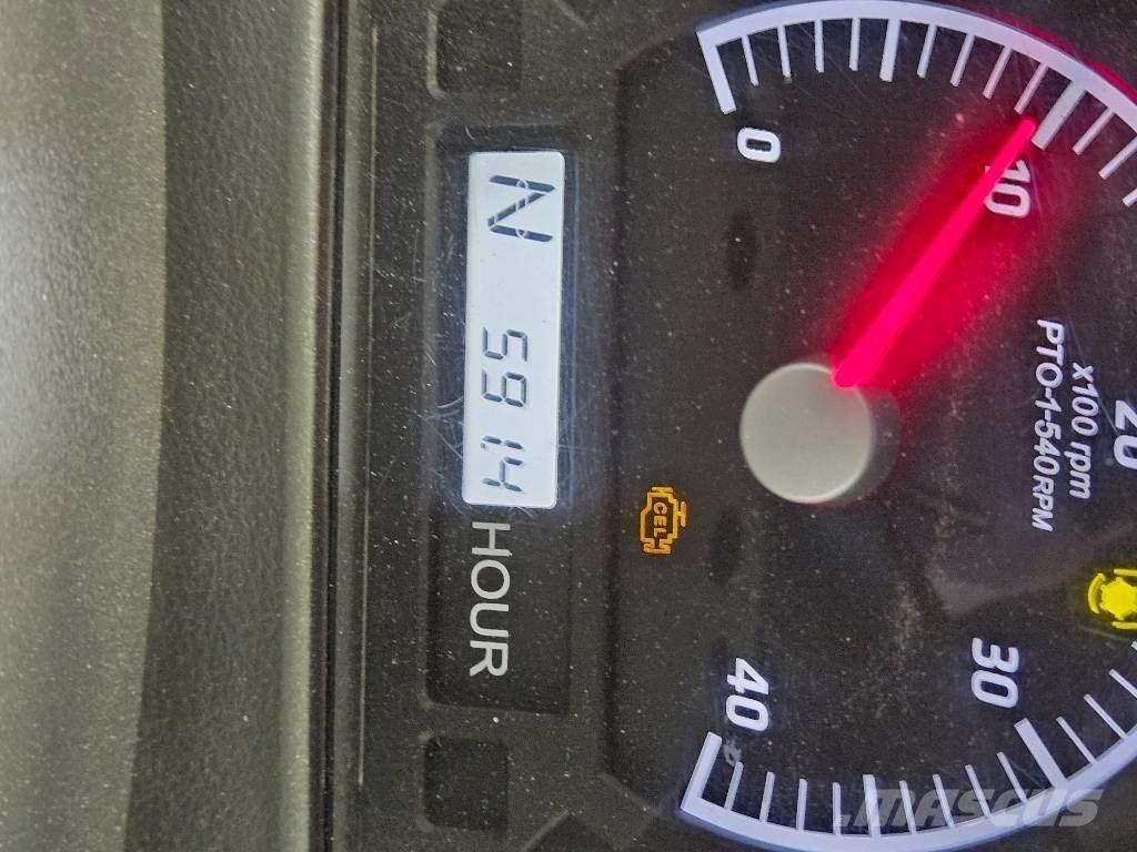 Kioti NX 5510 HST Трактори