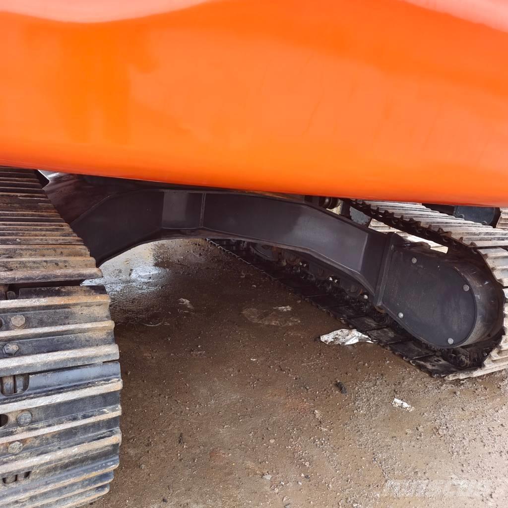 Doosan DX 225 Гусеничні екскаватори