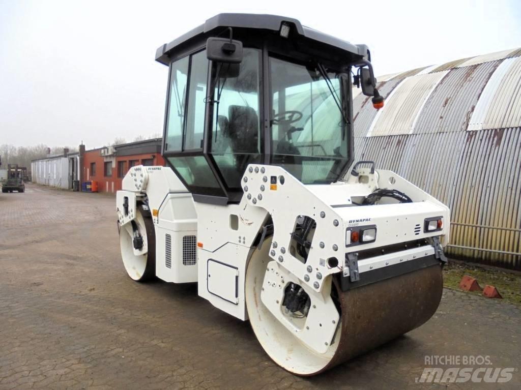 Dynapac CC 2200 Котки тротуарні