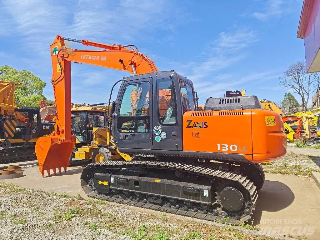 Hitachi ZX 130 Гусеничні екскаватори