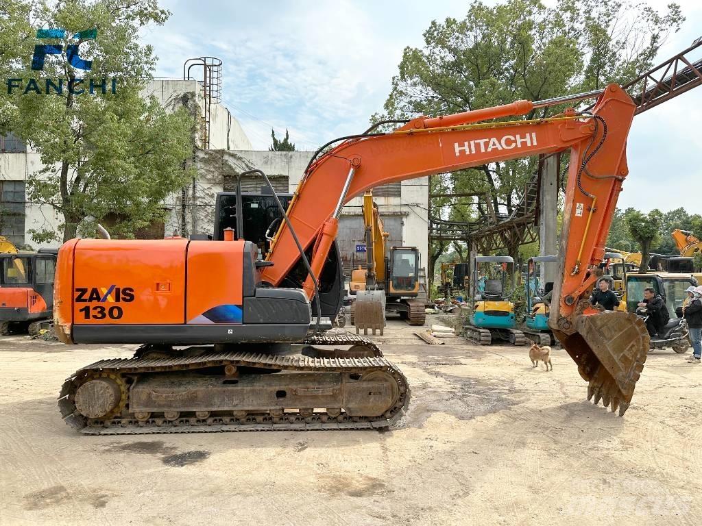Hitachi ZX 130 Гусеничні екскаватори