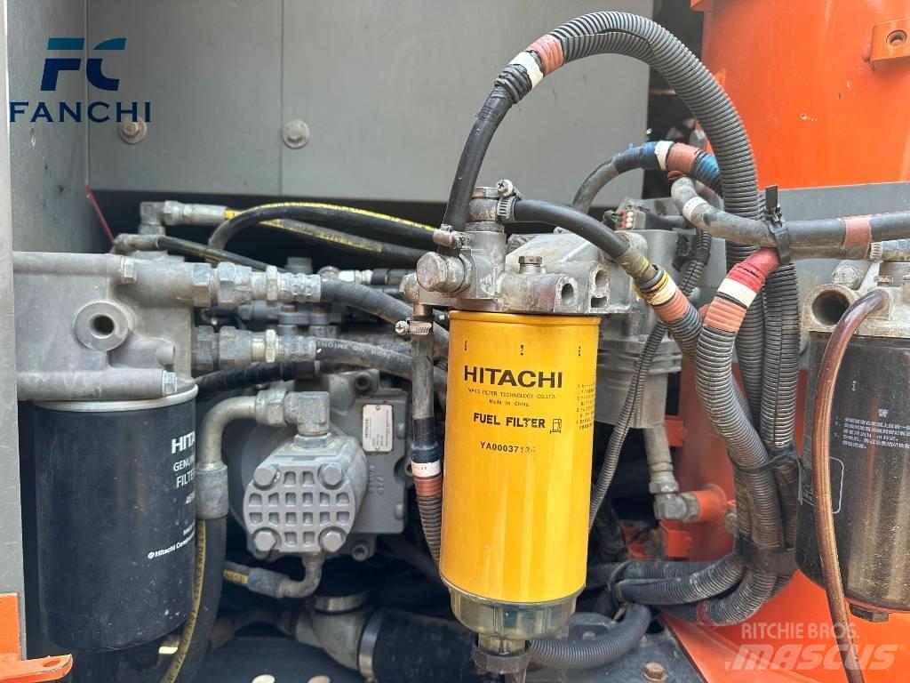 Hitachi ZX 130 Гусеничні екскаватори