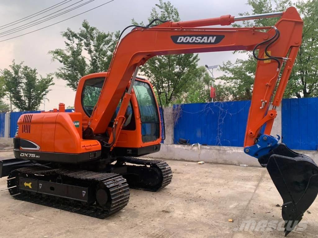 Doosan DX 75-9 C Середні екскаватори 7т. - 12т.