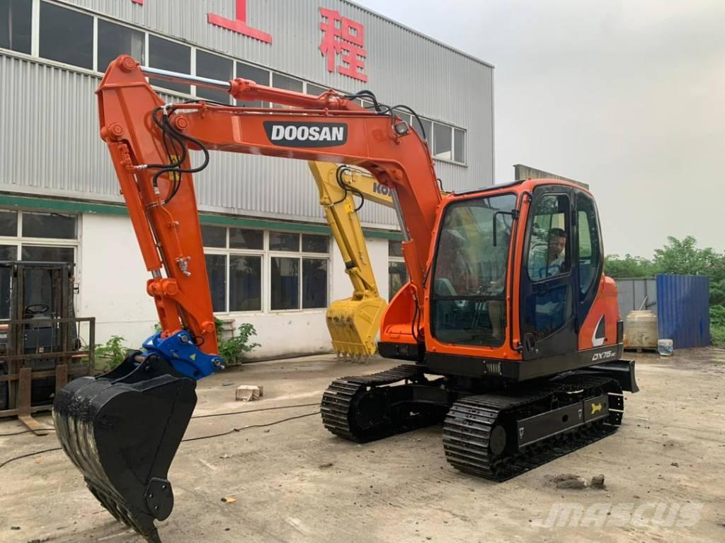 Doosan DX 75-9 C Середні екскаватори 7т. - 12т.