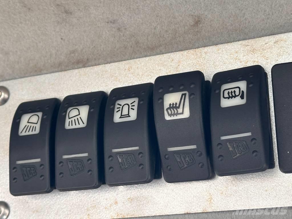 JCB 426 E Фронтальні навантажувачі