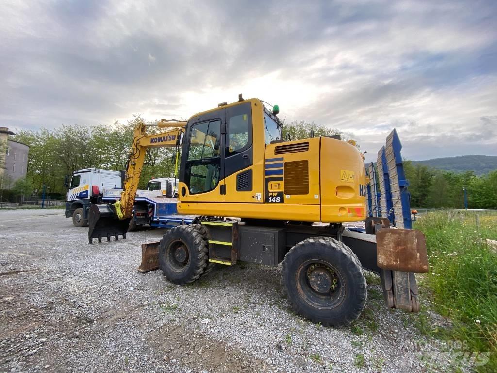 Komatsu PW 148 Колісні екскаватори