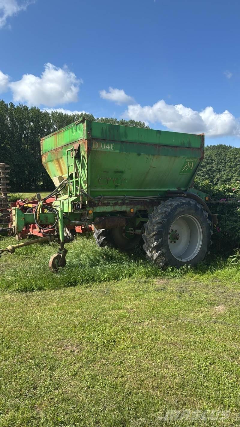  GÜSTROWER D 045 Розсіювач мінеральних добрив
