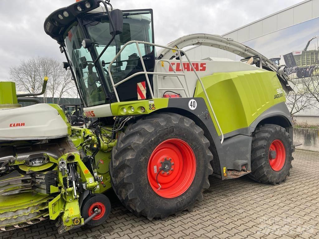 CLAAS Jaguar 960 Кормозбиральні комбайни