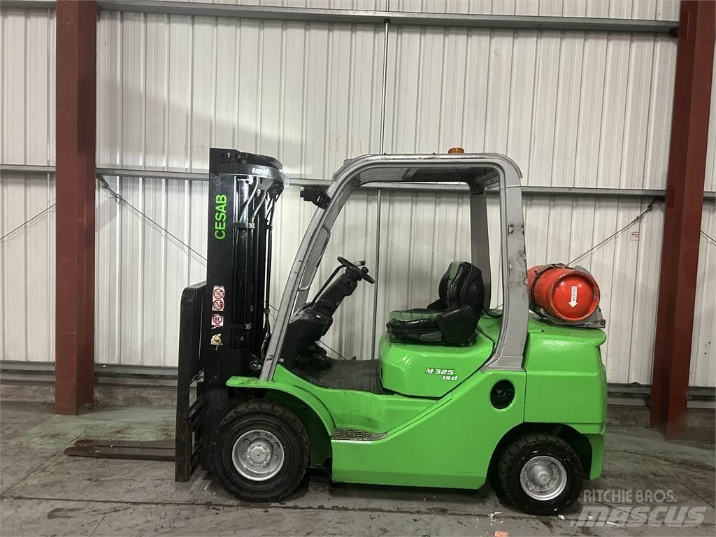 Cesab M325G Газові навантажувачі