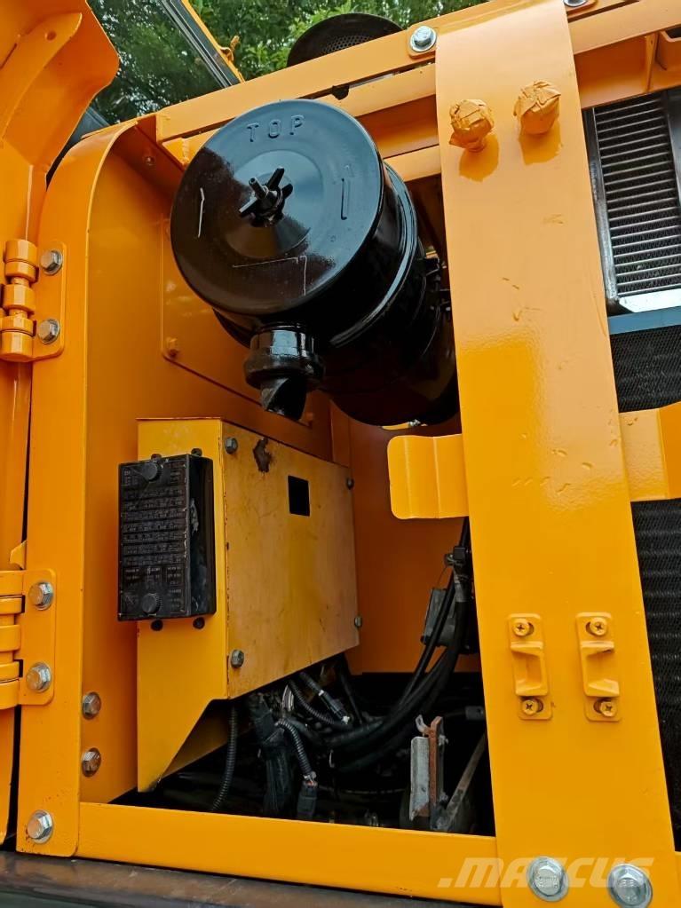 Hyundai r210w-9 Колісні екскаватори