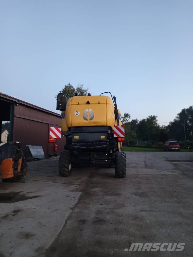 New Holland CX 5090 Зернозбиральні комбайни