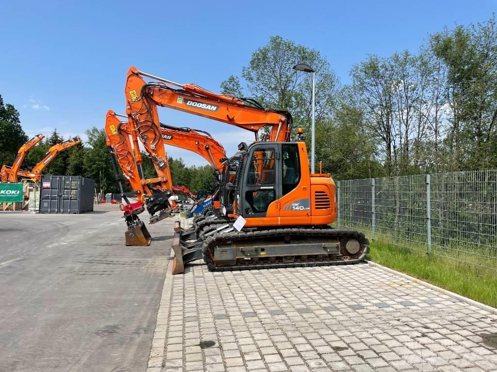 Doosan DX 140 LCR-3 Гусеничні екскаватори