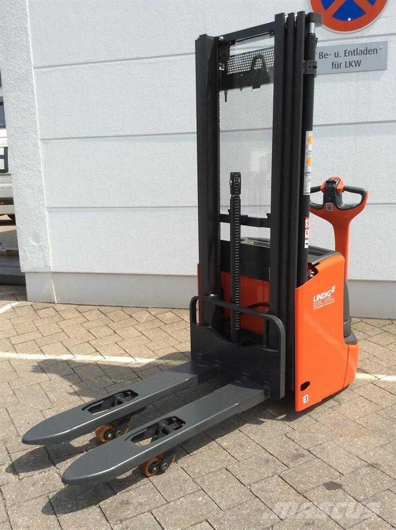 Linde L12I Самохідні електроштабелери