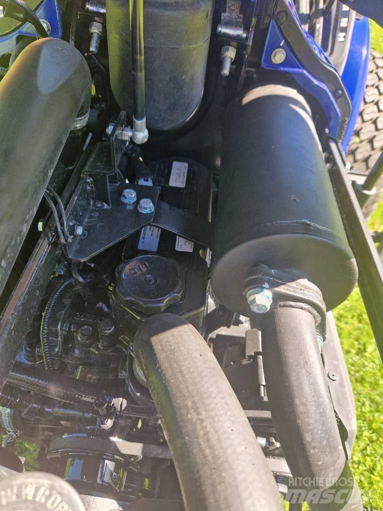 Farmtrac 26 Трактори