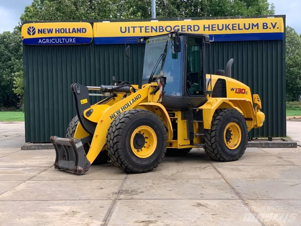New Holland W 130 C Фронтальні навантажувачі