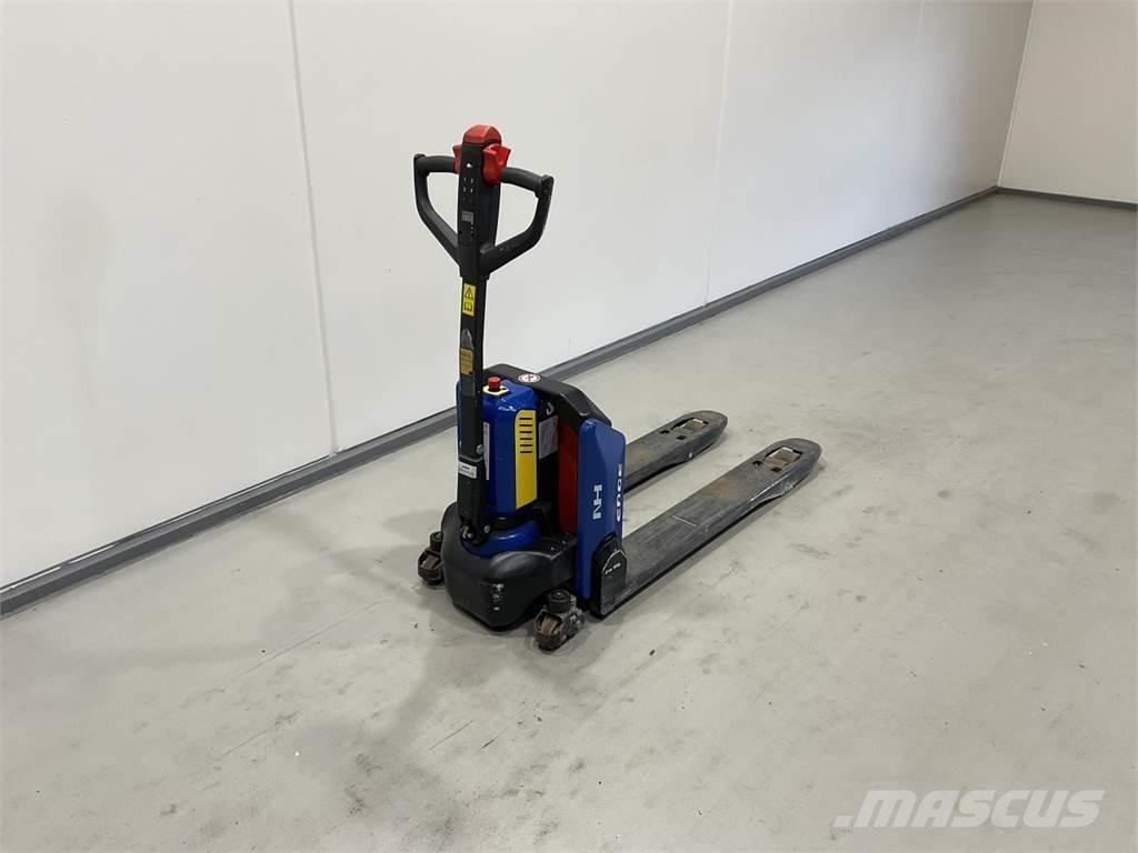 NH SKP1500E Штабелери