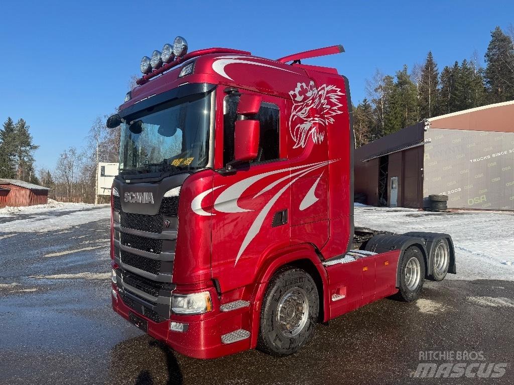 Scania S540 6x2 Тягачі