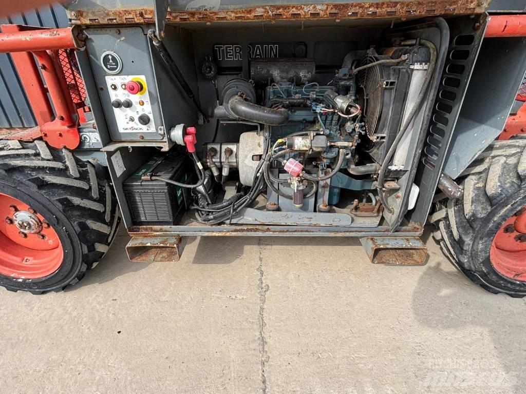 SkyJack SJ 6832 RT Підйомники-ножиці