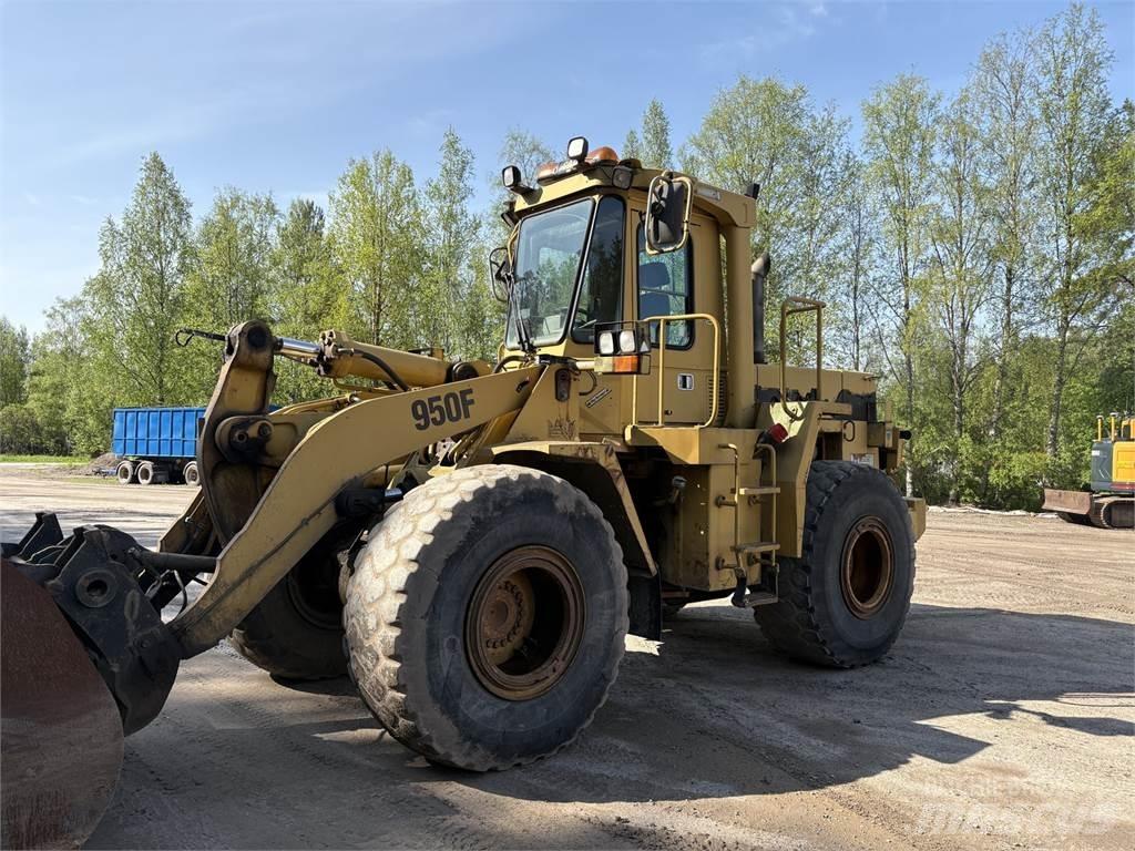 CAT 950F Фронтальні навантажувачі
