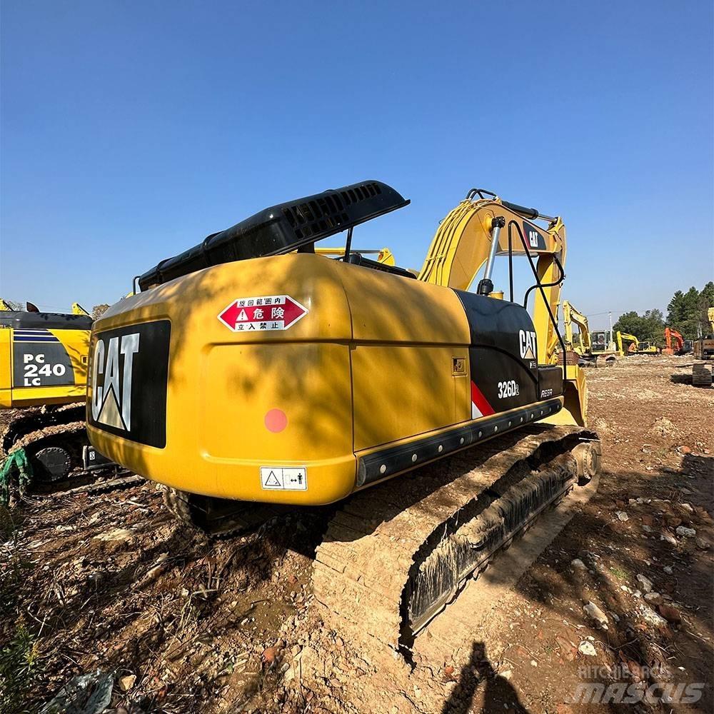 CAT 326D Гусеничні екскаватори