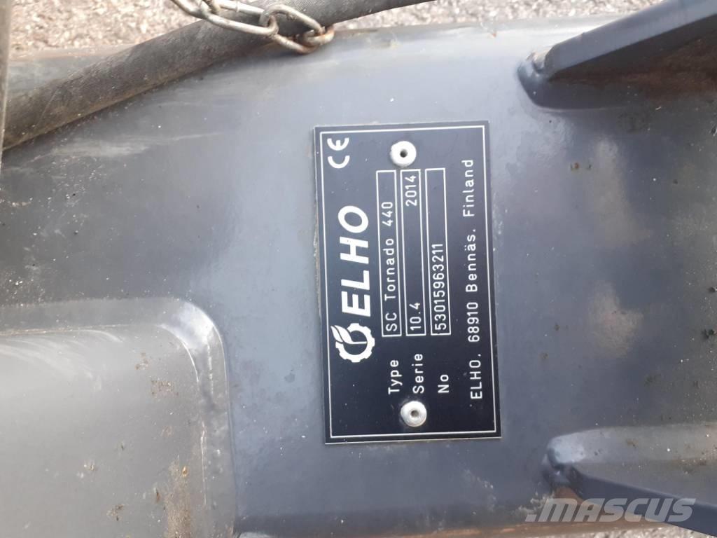 Elho Tornado 440 Газонні і лукові косилки