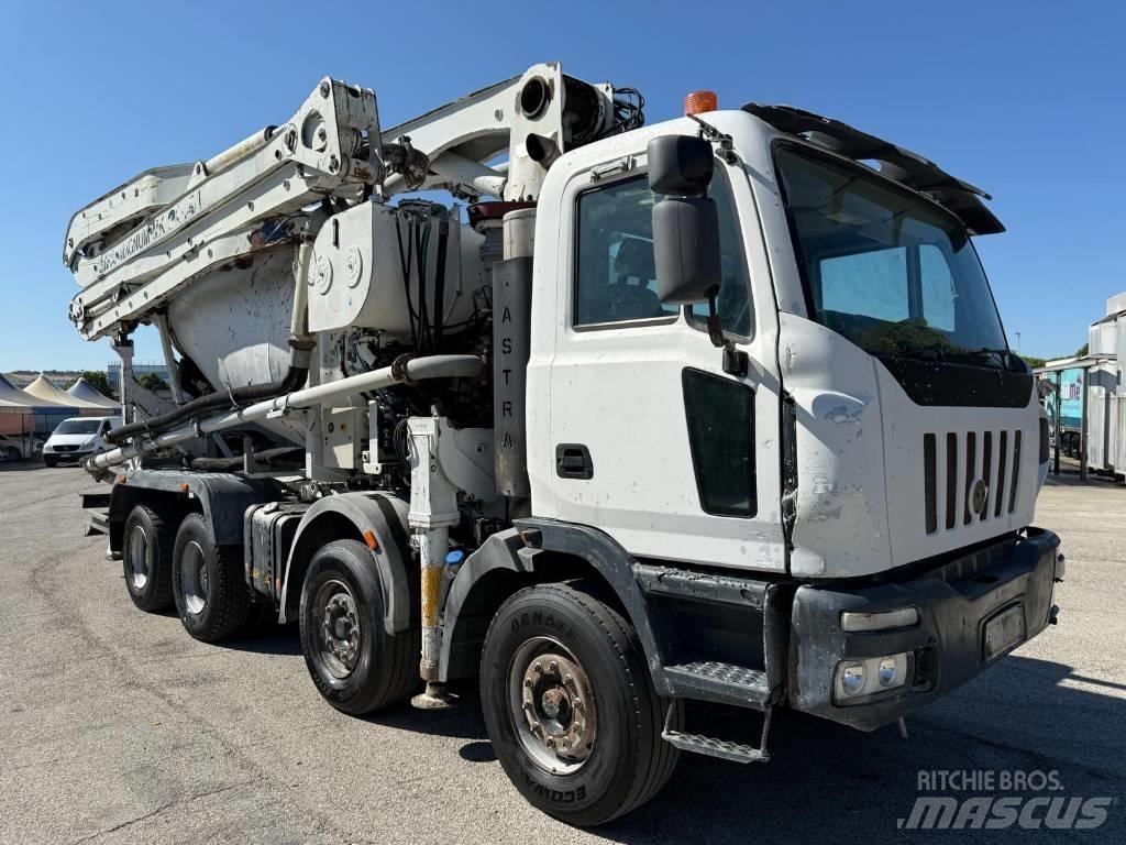 Astra Betonpompa Бетономішалки (Автобетонозмішувачі)