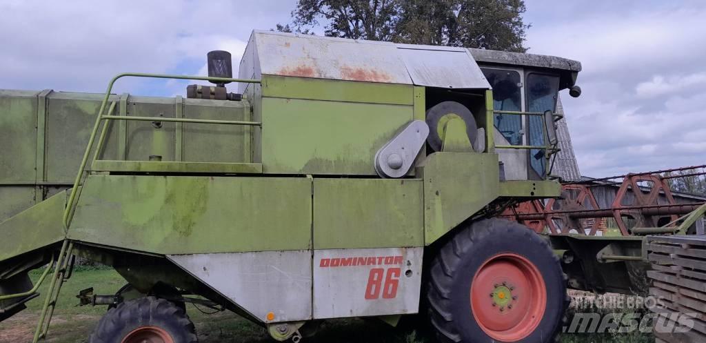 CLAAS Dominator 86 Зернозбиральні комбайни