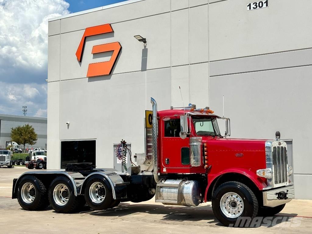 Peterbilt 388 Тягачі
