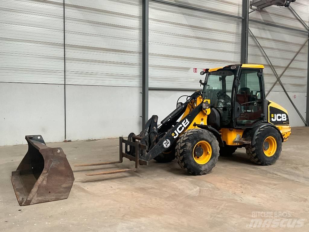 JCB 406 B Фронтальні навантажувачі
