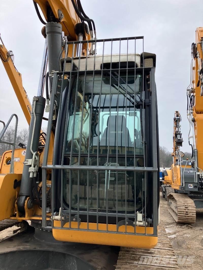 Liebherr R926 Гусеничні екскаватори