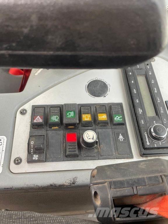Terex TL70 Фронтальні навантажувачі