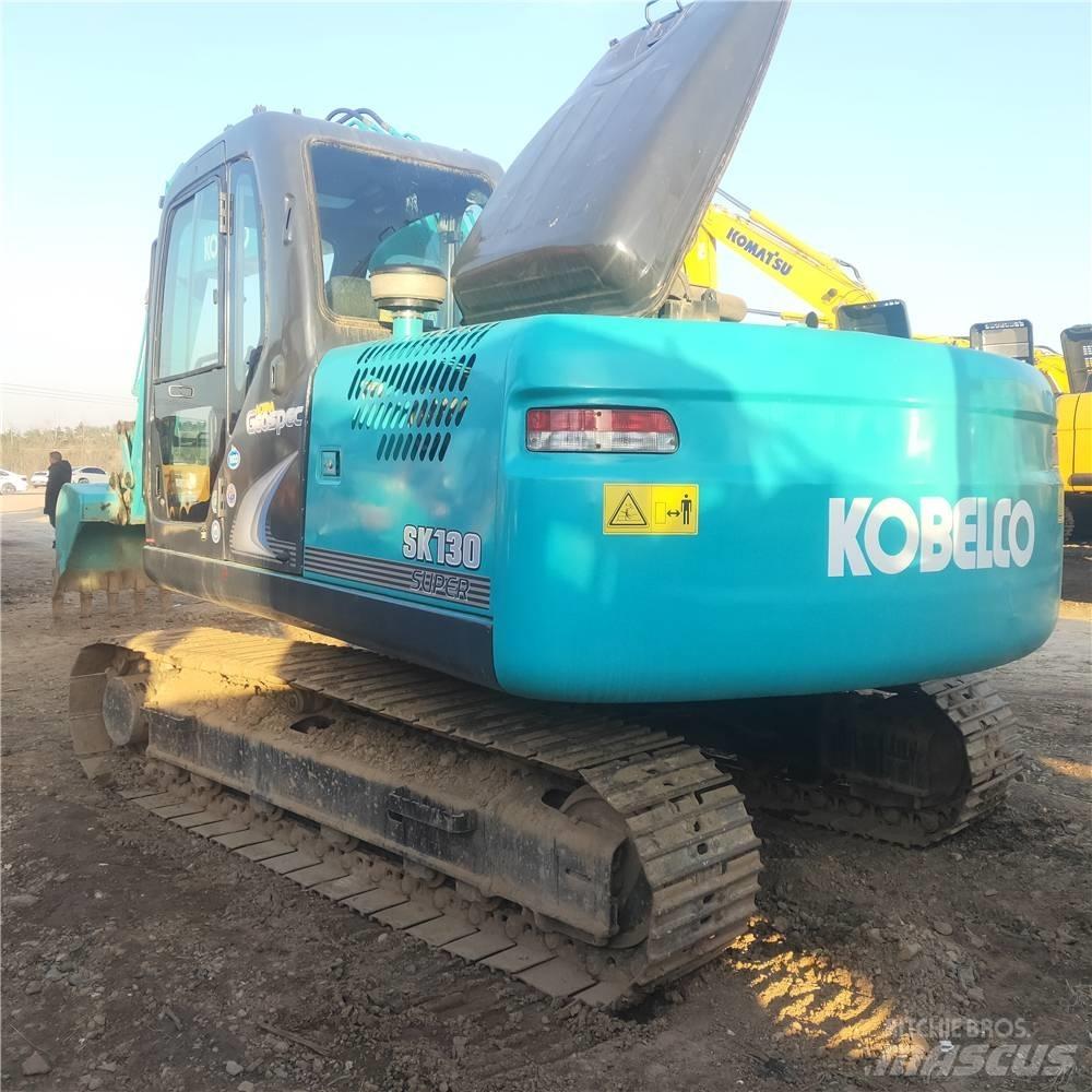 Kobelco SK 130 Гусеничні екскаватори