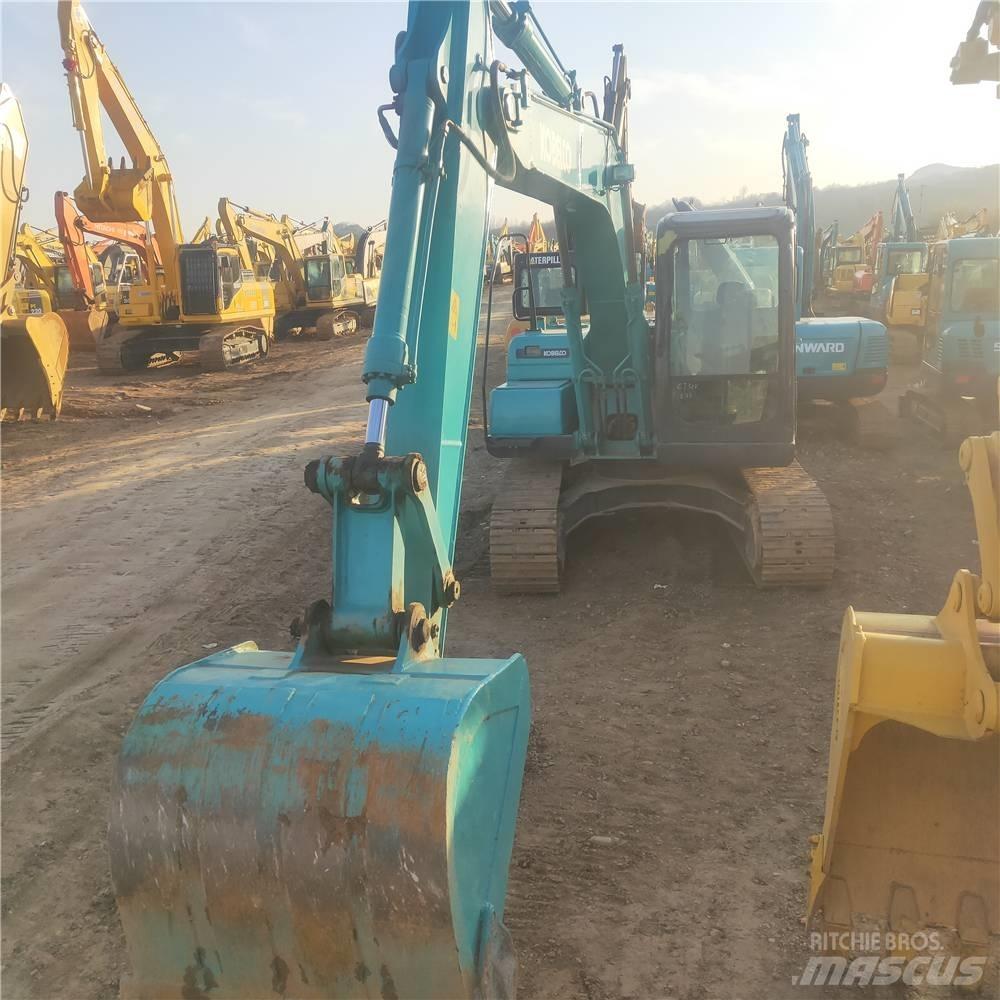 Kobelco SK 130 Гусеничні екскаватори