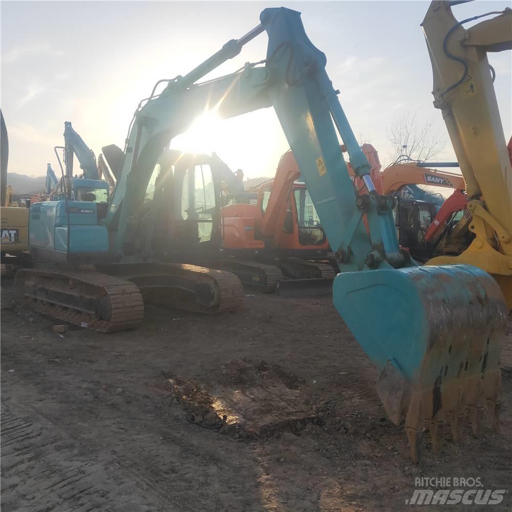 Kobelco SK 130 Гусеничні екскаватори