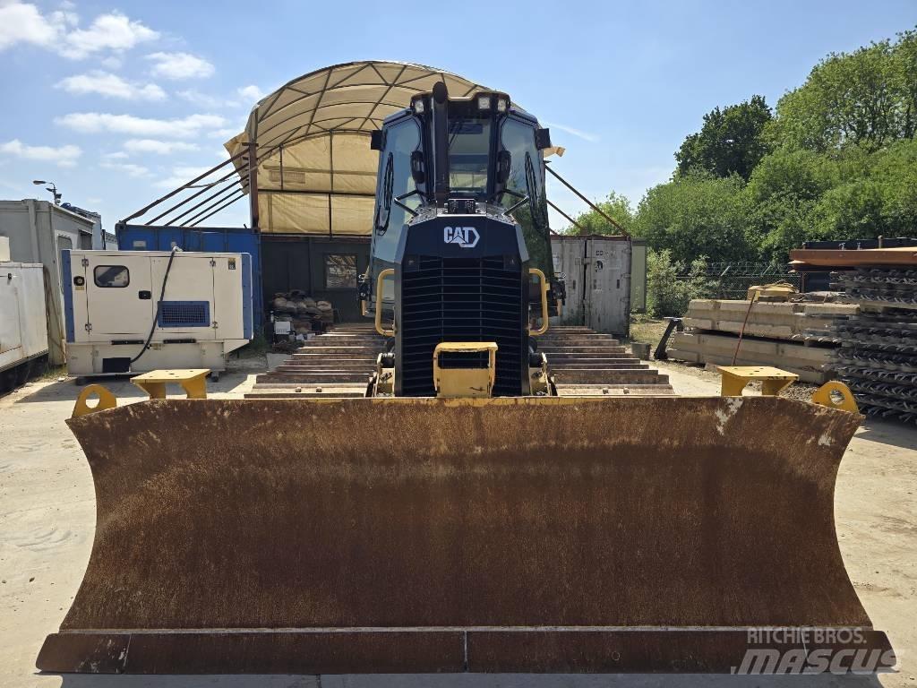 CAT D 3 LGP Гусеничні бульдозери