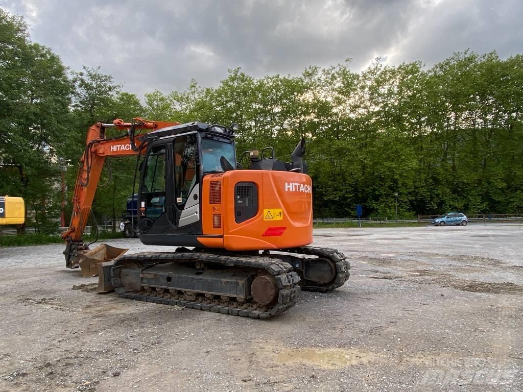 Hitachi ZX 135 US-6 Гусеничні екскаватори