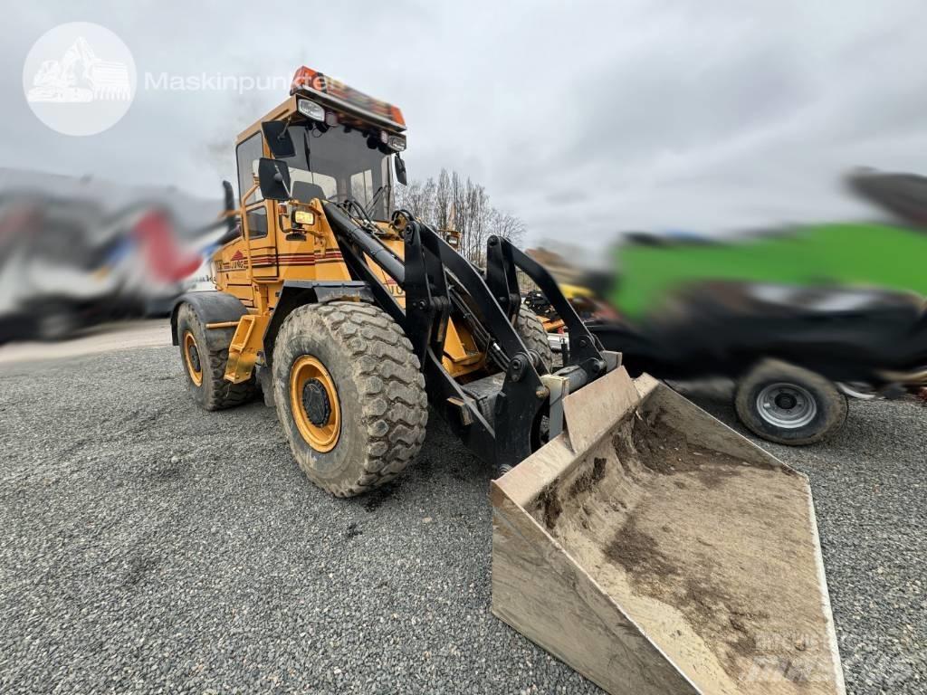 Ljungby 1322 Фронтальні навантажувачі
