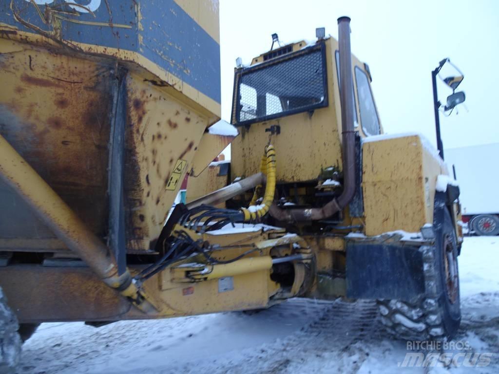Moxy MT 36 Зчленовані самоскиди