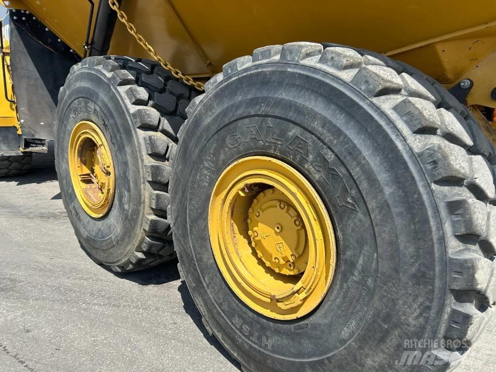 CAT 745 C Зчленовані самоскиди