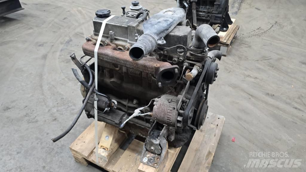Mitsubishi S4S Двигуни